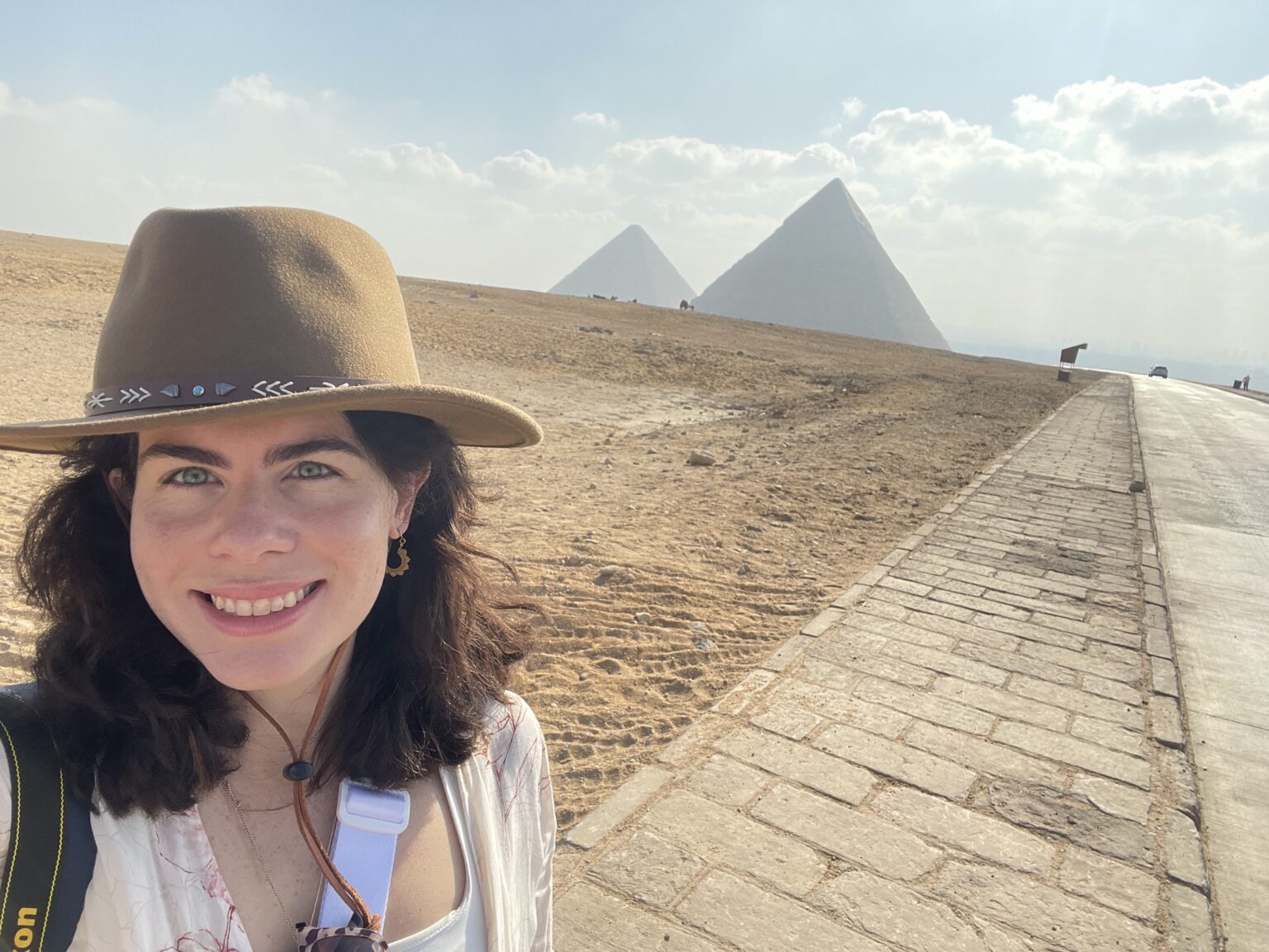 Selfie in front of the pyramids of Giza, Cairo Selfie in front of the pyramids of Giza, Cairo